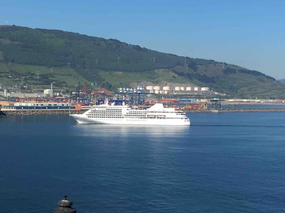 Flat With 160 M Of Garden, Sea Views Bilbao-Getxo Lägenhet Exteriör bild